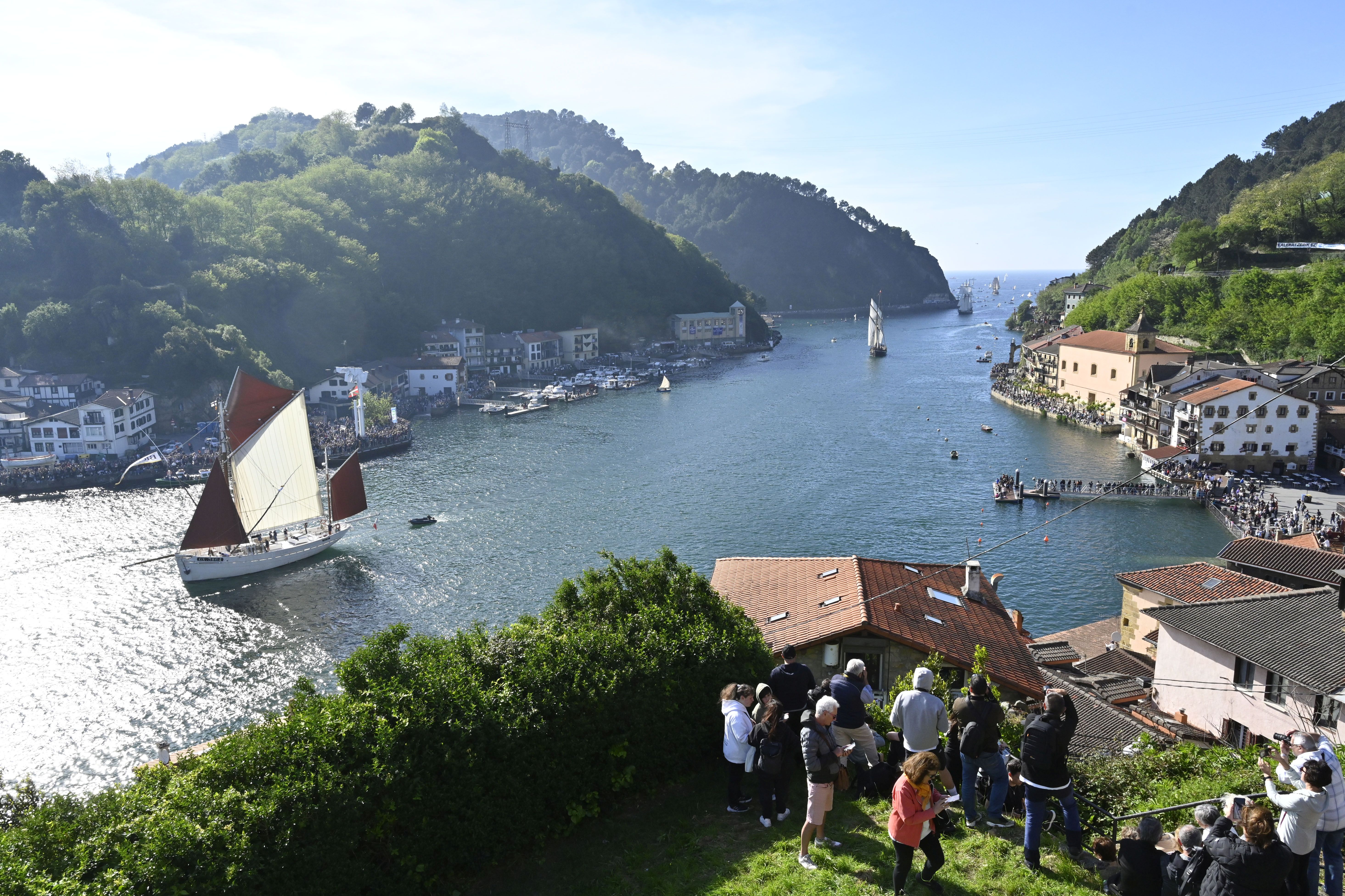Las mejores imágenes de la entrada de los barcos en la bahía