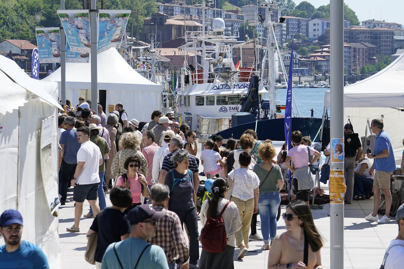 Gran ambiente en el Pasaia Itsas Festibala