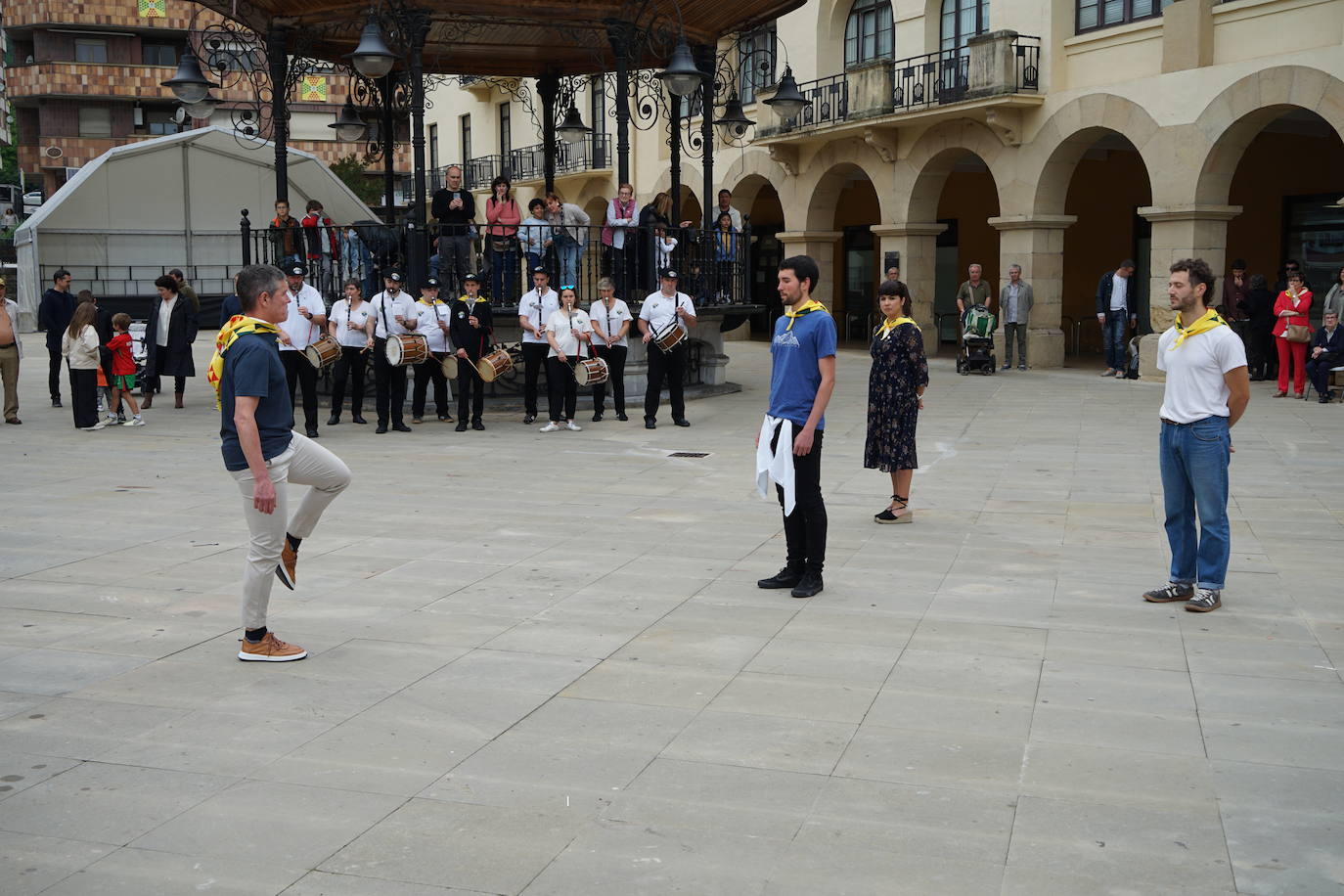 La Sokadantza del primer domingo de las fiestas de Loinaz