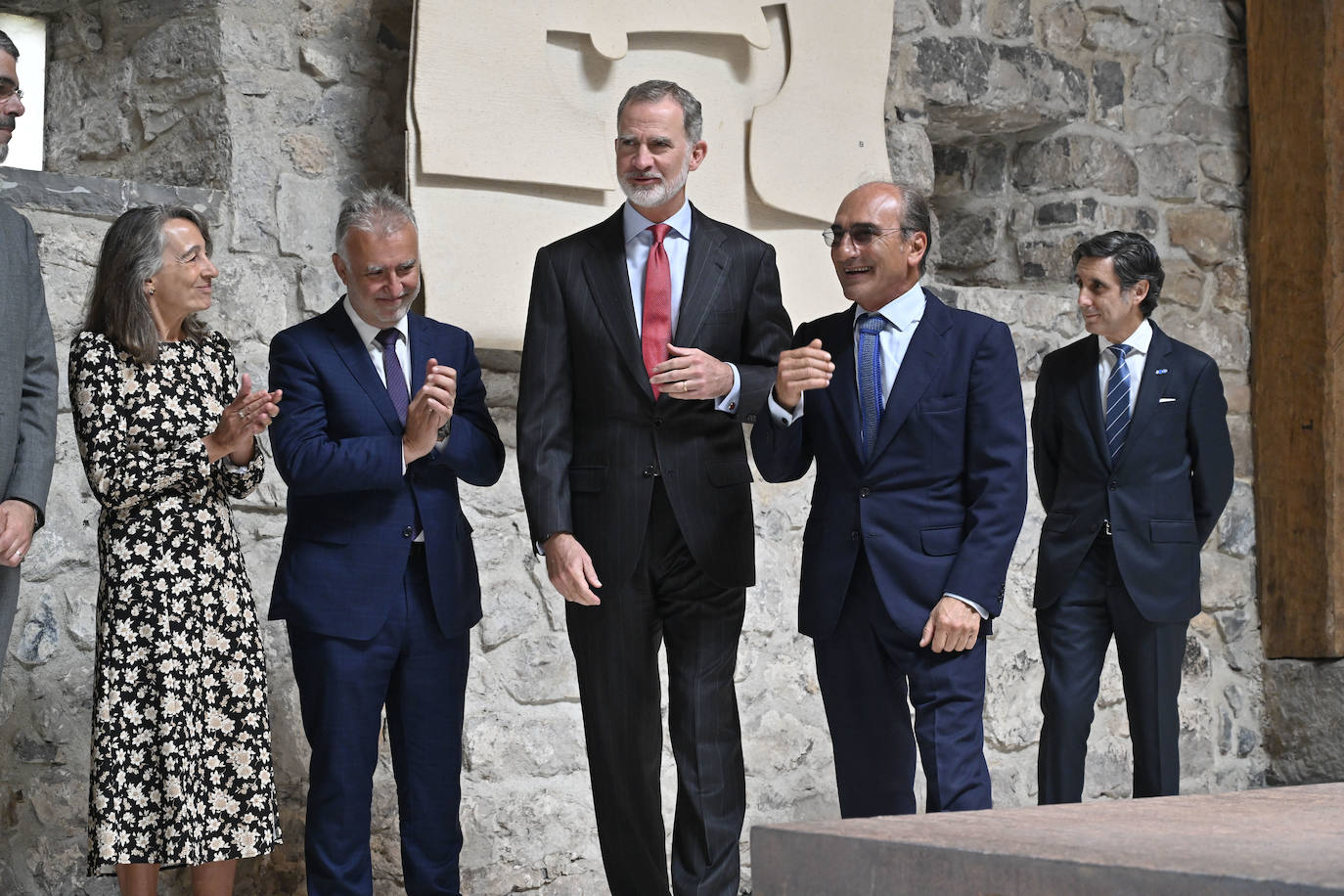 La visita del rey Felipe VI a Chillida Leku, en imágenes