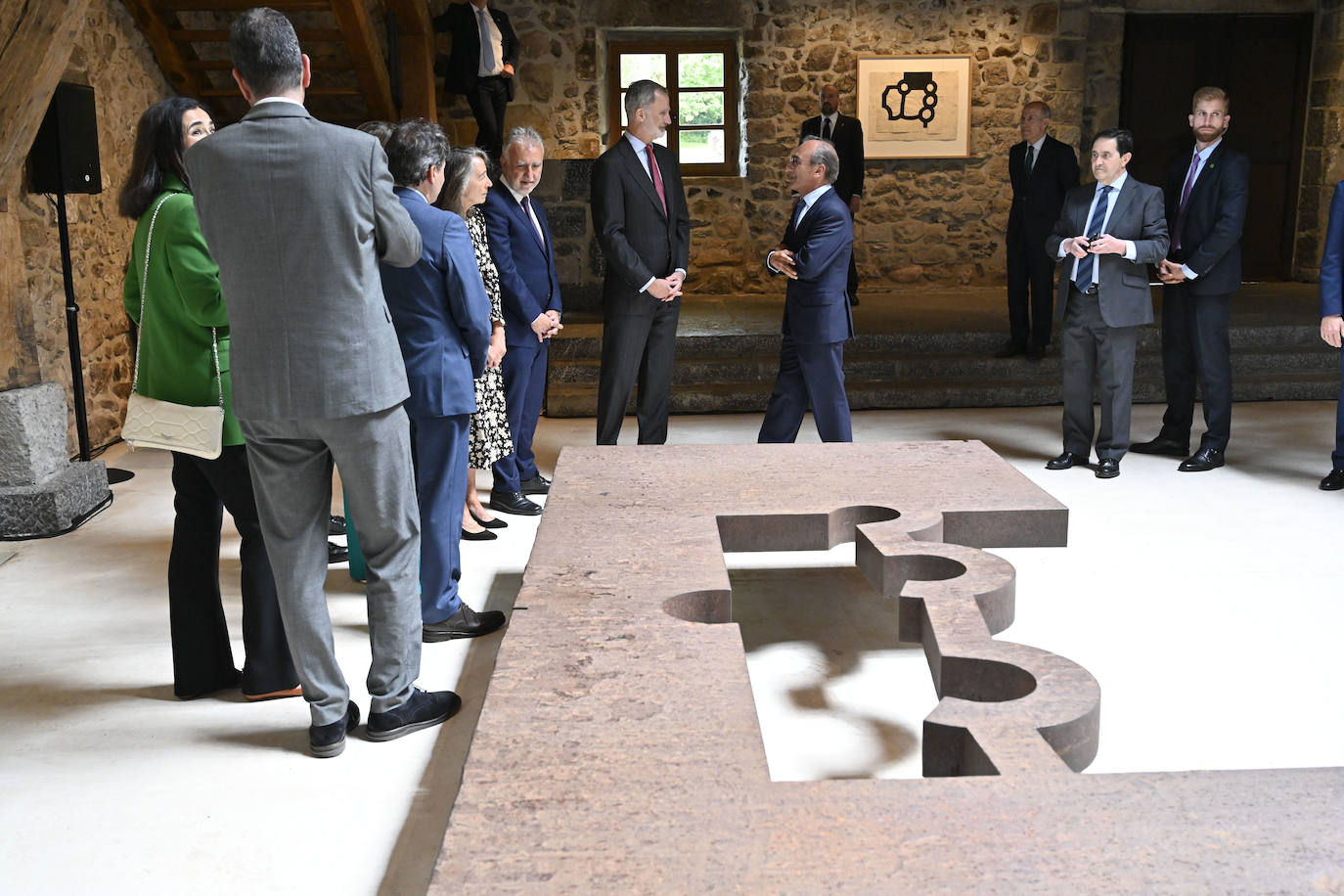 La visita del rey Felipe VI a Chillida Leku, en imágenes