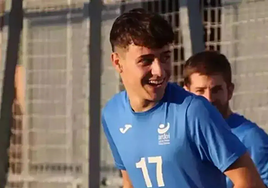 Iker Monreal en un partido con el Ardoi esta temporada