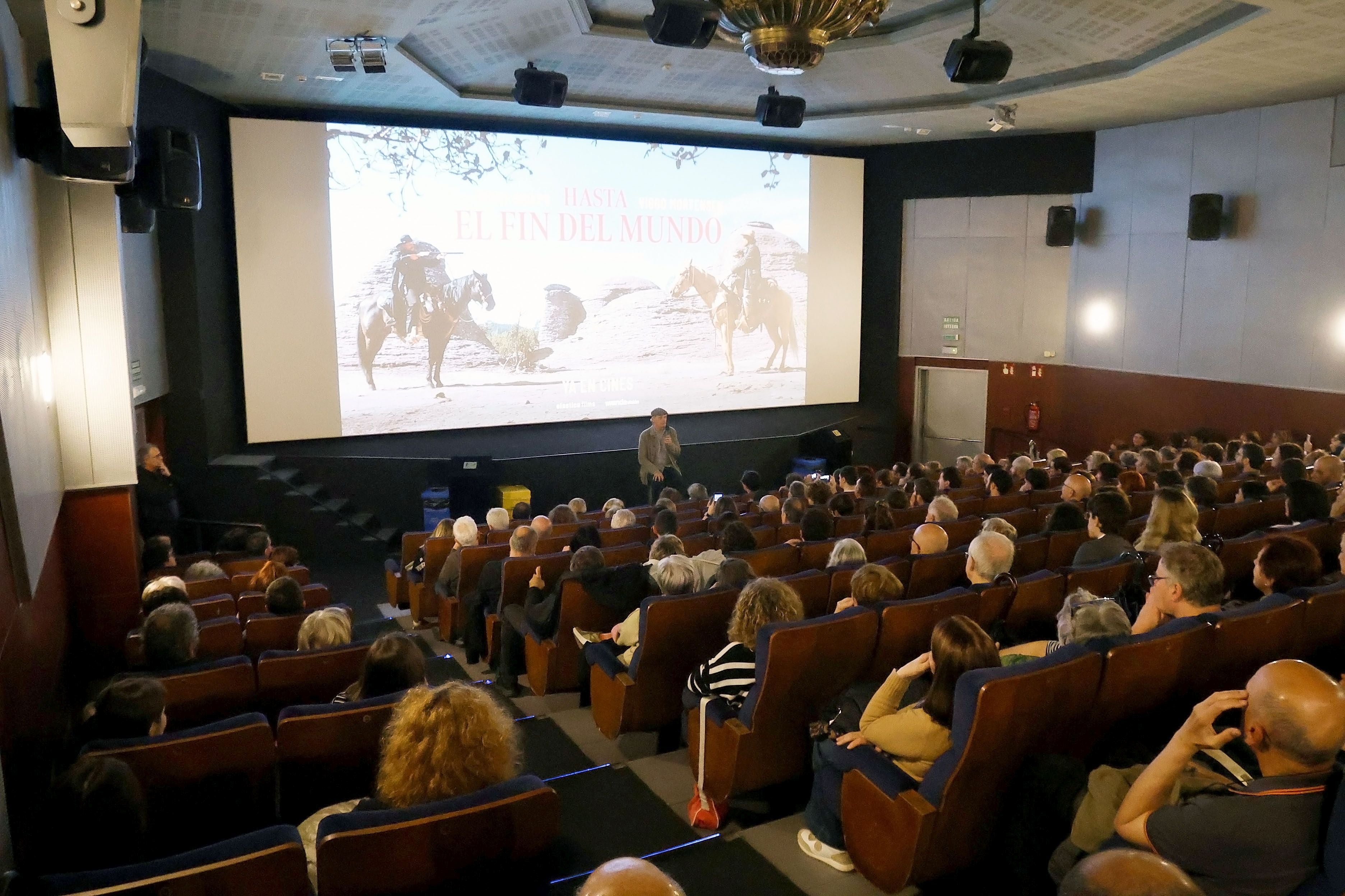 La sala 7 estuvo llena para per a Viggo Mortensen y su película.