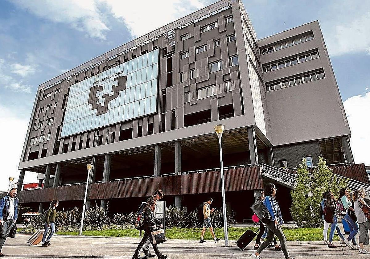 La universidad también se sitúa entre las 500 mejores del ranking de Shanghái.