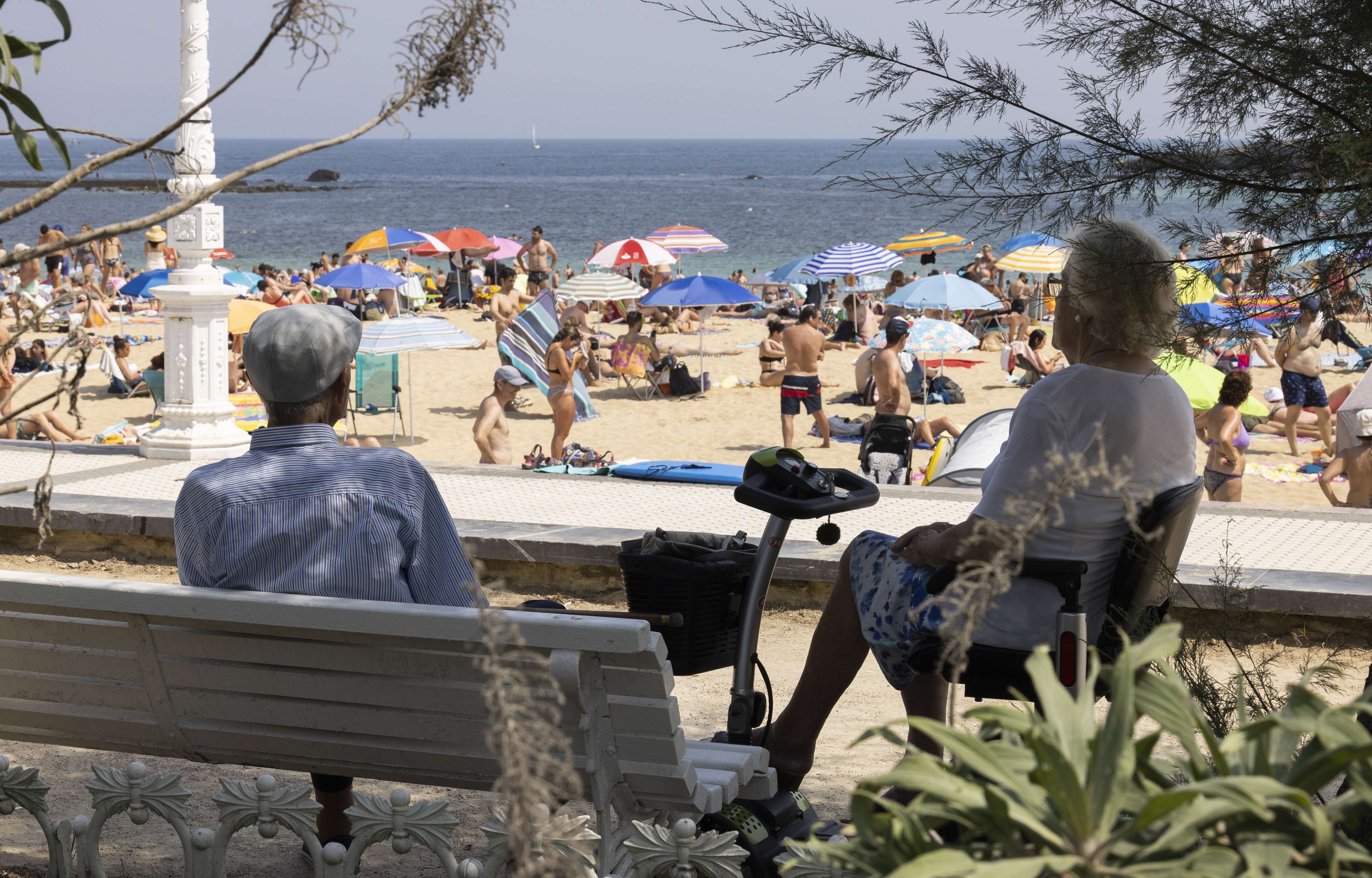 Sanidad ha fijado los 31 grados como el umbral en el que las temperaturas comienzan a afectar a la salud en la costa de Gipuzkoa.