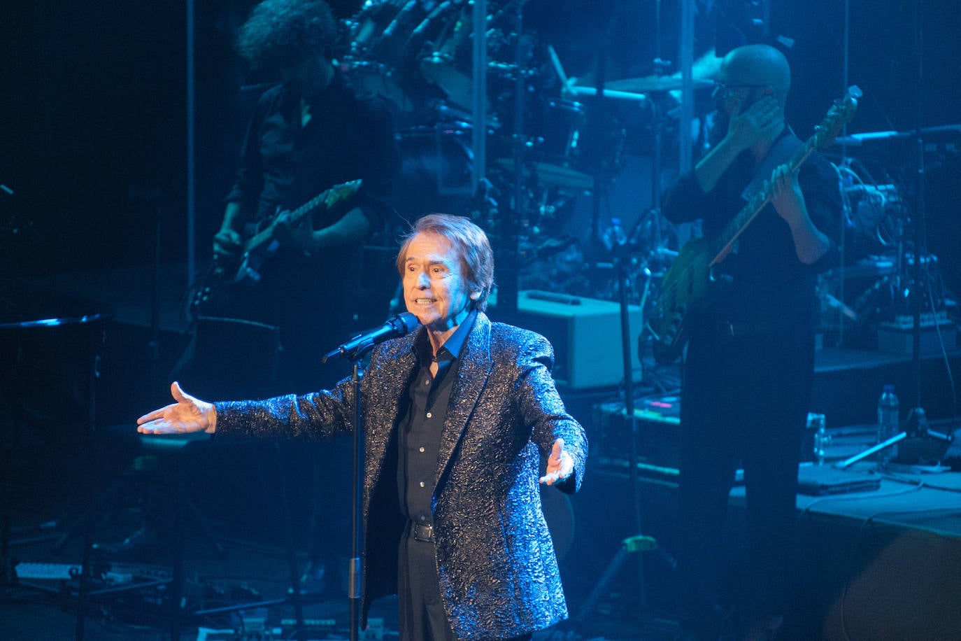 Las mejores fotos del concierto de Raphael