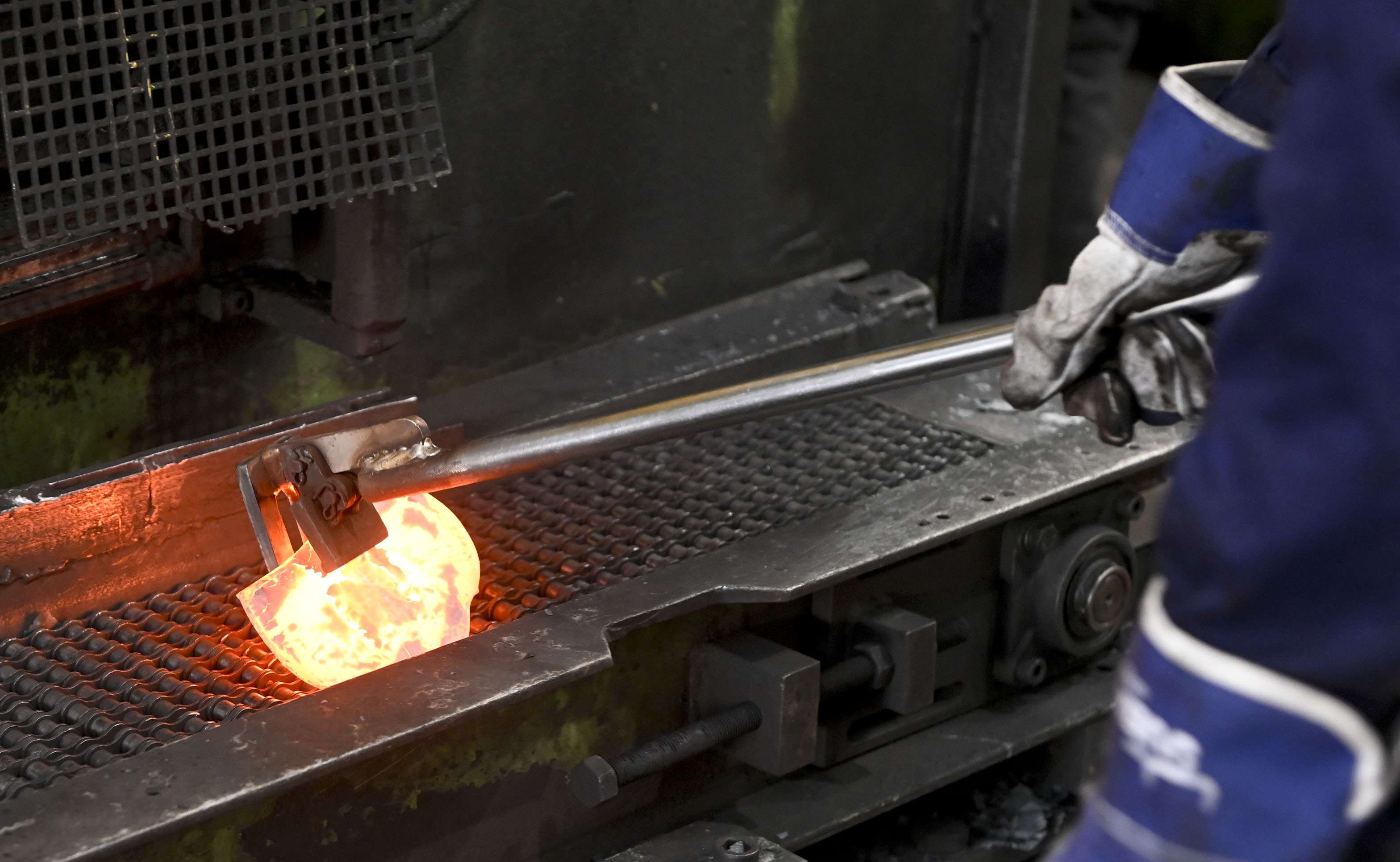 Un trabajador del Metal en una industria de Gipuzkoa.