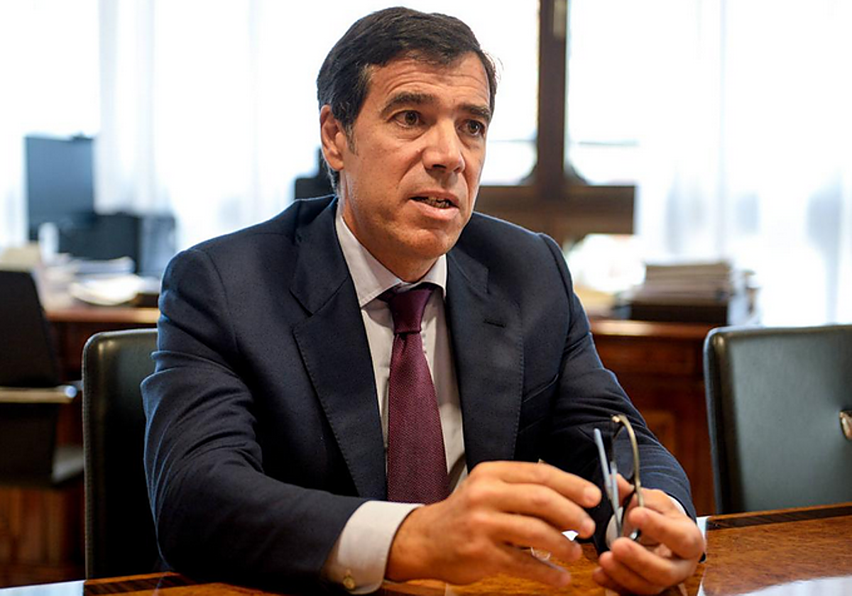 «Los salarios que se pagan a los jóvenes son extremadamente bajos», dice el presidente de Kutxabank