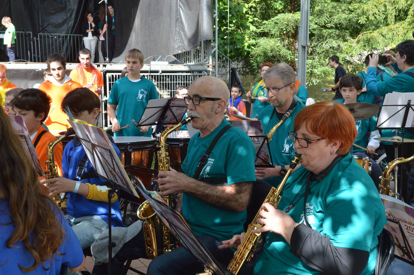 La música inunda las calles de Tolosa e Ibarra