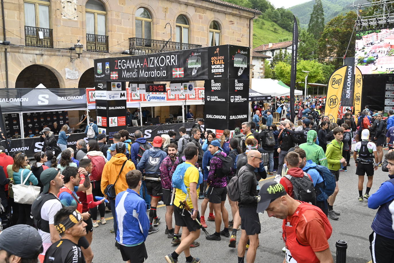 Gran ambiente en la salida de la Zegama - Aizkorri