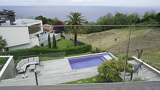 A punto de venderse: Así es una de las casas más exclusivas de San Sebastián con vistas al mar