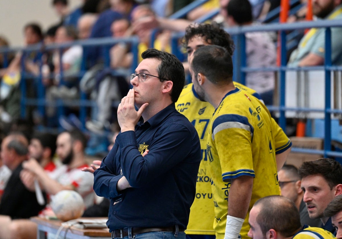 Jacobo Cuétara, en el último partido del Bidasoa Irun en Artaleku.