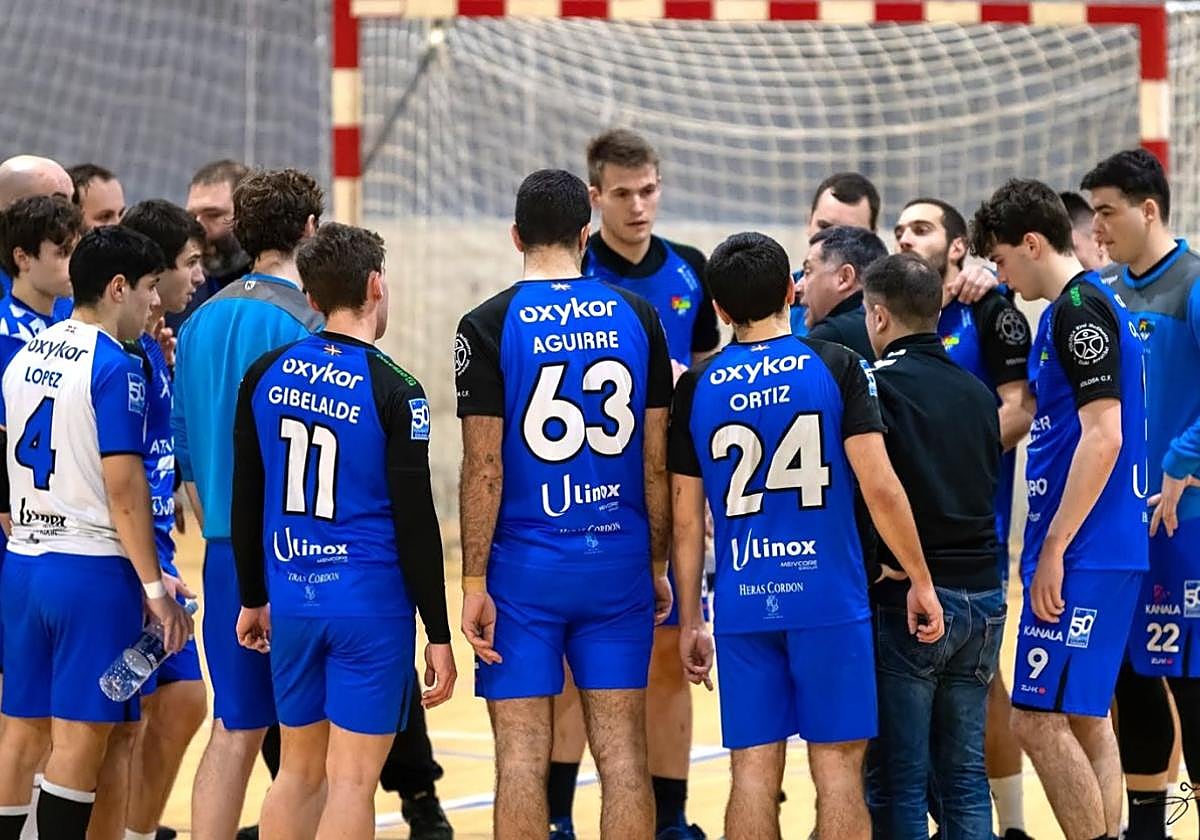 El Tolosa CF de 1ªNacional de Balonmano ha hecho una buena temporada pero se ha quedado lejos de los mejores, y ahora busca un plus.