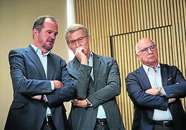 Iturgaiz, Feijóo y Zarzalejos, ayer en Álava.