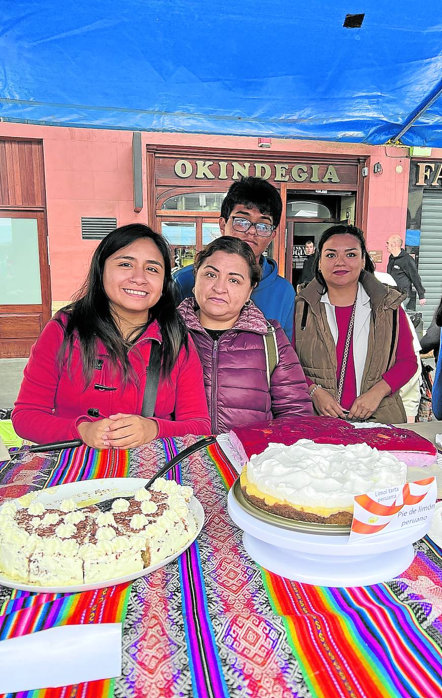 Perú fue uno de los quince países en compartir un pedacido de su cultura y gastronomía a la plaza Gernikako Arbola.