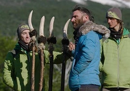 Lobo, en el momento de nominar a Jone en la asamblea de El Conquis.