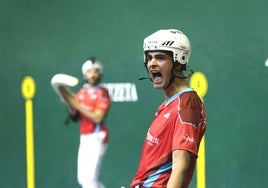 Aimar Jabalera celebra con rabia en su primer partido de Primera