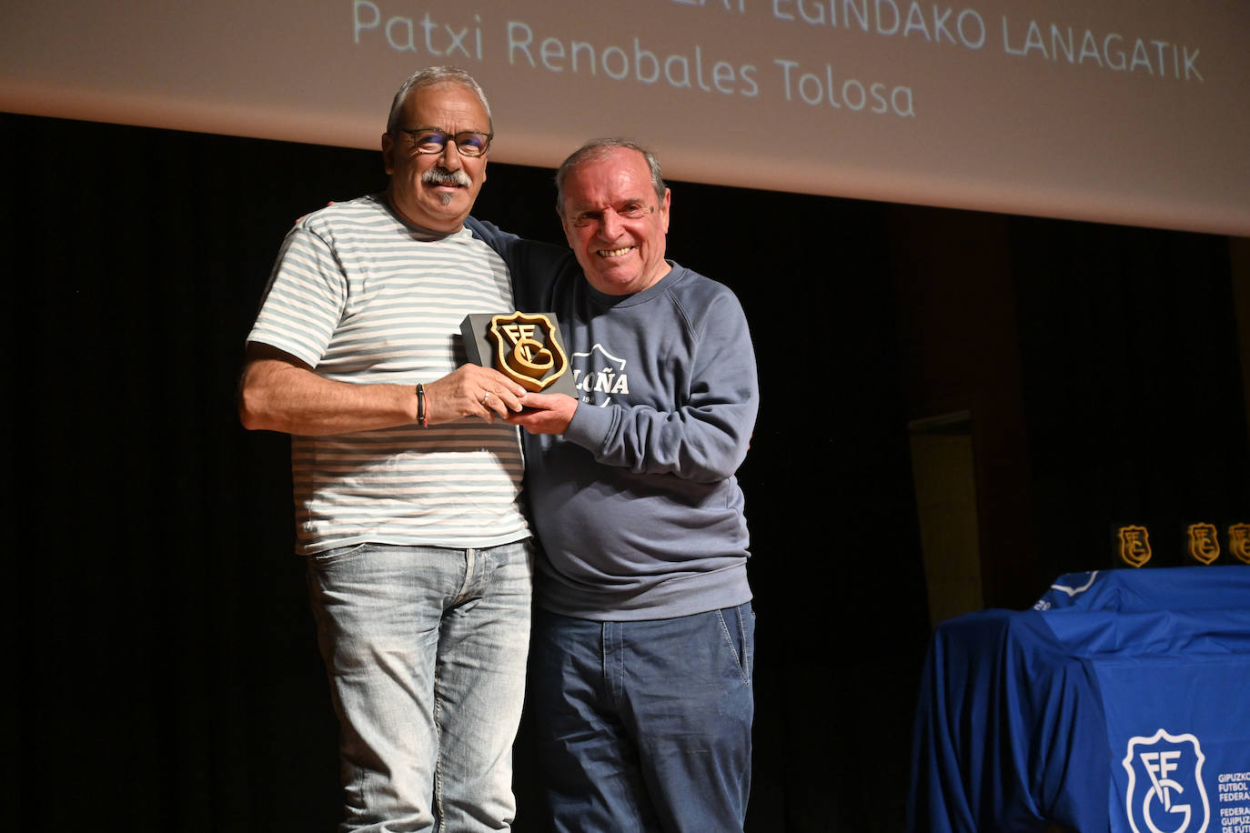 Los 27 premiados en la Gala del Fútbol Guipuzcoano