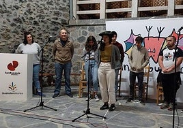 June Aiestaran beasaindarra izango da finala errepikatuko duten hiru bertsolarietako bat.