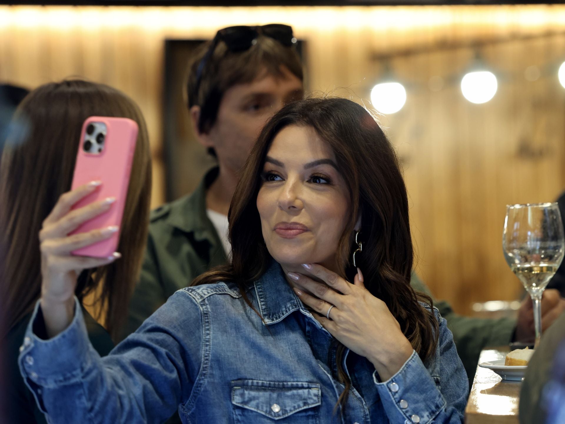 Eva Longoria disfruta de la gastronomía donostiarra