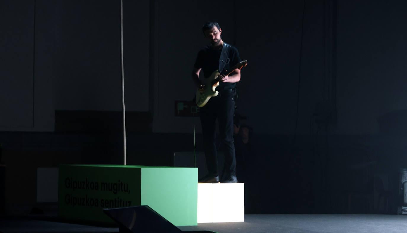 Respaldo institucional, económico y social en el acto de presentación