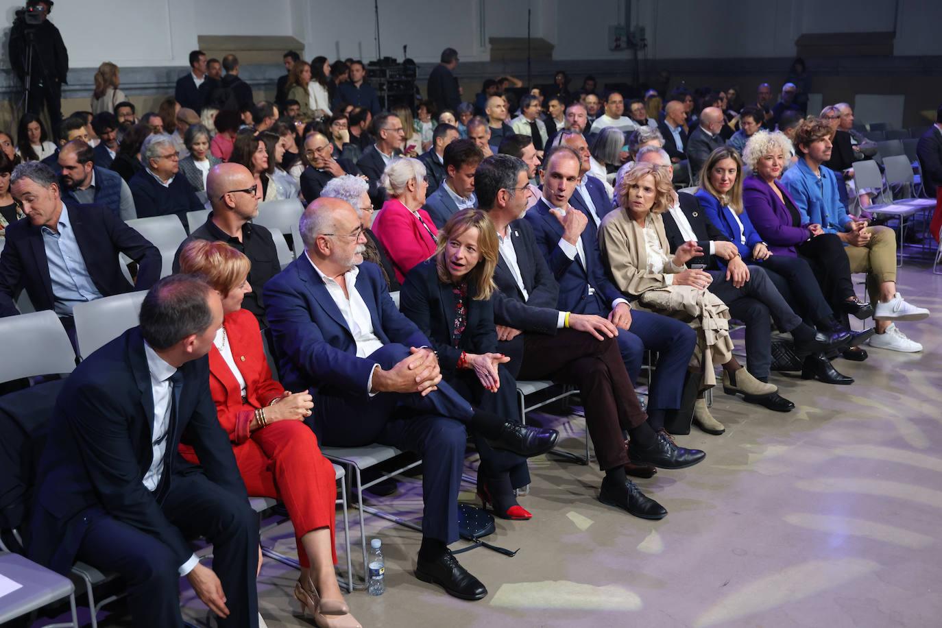 Respaldo institucional, económico y social en el acto de presentación