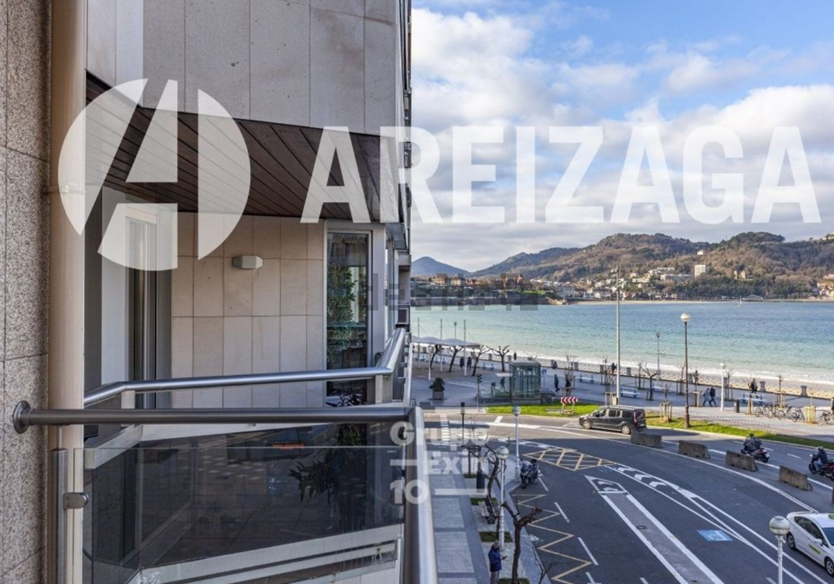 Imagen principal - Un piso en la milla de oro de San Sebastián, entre los más vistos del día en Idealista