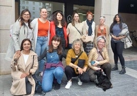 Algunas de las creadoras zarauztarras que participarán en la feria del sábado.