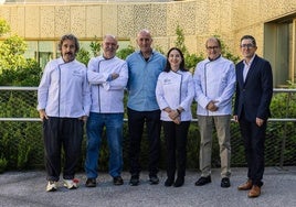 Diego Guerrero, Pedro Subijana, Aitor Arregi, Elena Arzak, Hilario Arbelaitz y Joxe Mari Aizega, en la reunión del patronato del BCC este jueves.