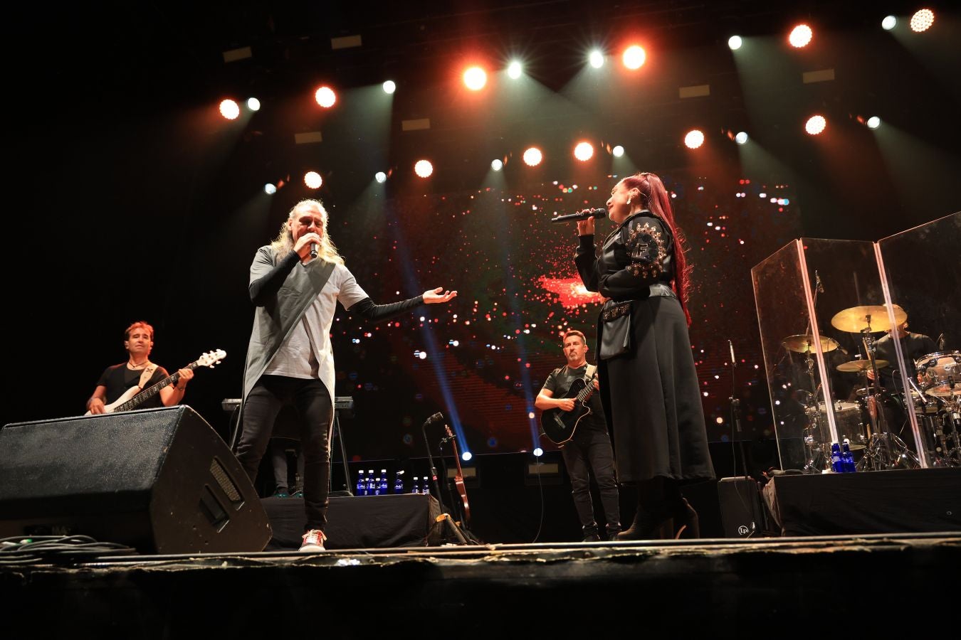 Las mejores imágenes del concierto de Camela en Irun