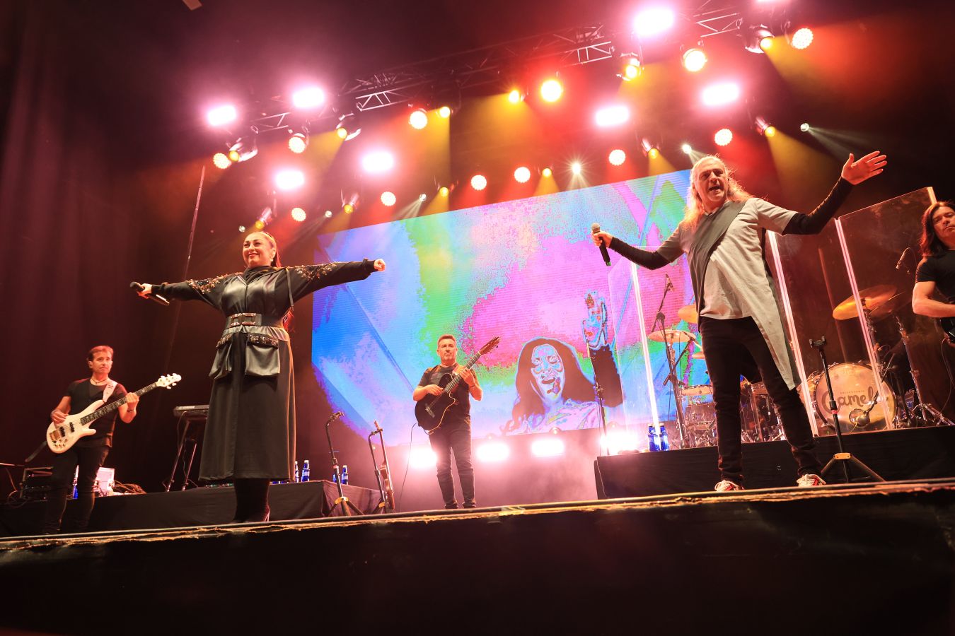 Las mejores imágenes del concierto de Camela en Irun