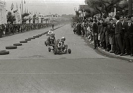 Carrera de kartspor la calle Reina Regente.