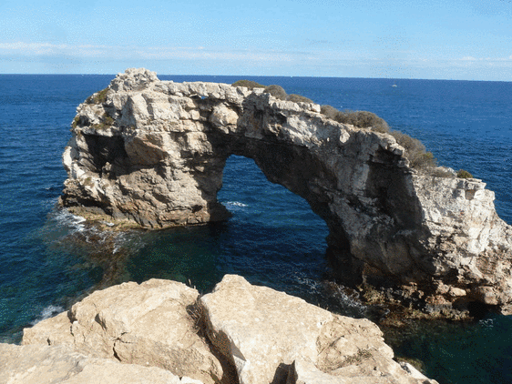 La costa este de Mallorca: calas, cuevas, alemanes y tranquilidad