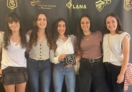 Jugadoras del Cadete de Honor femenino del Euskalduna.