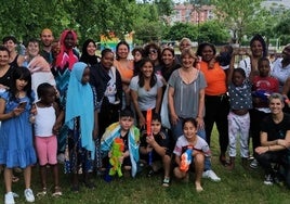 El parque Etxeberrieta acogió recientemente la celebración del final de curso de los voluntarios que han participado un año más en la iniciativa 'Familia Laguna'.