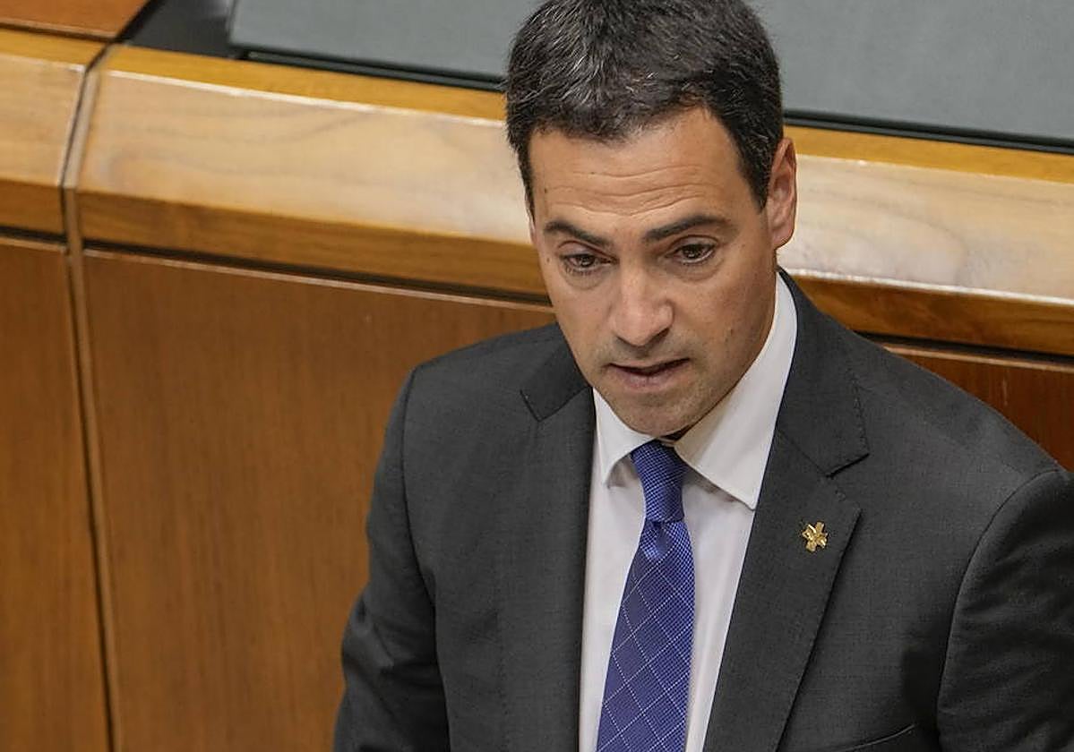 Imanol Pradales, durante su discurso de investidura,