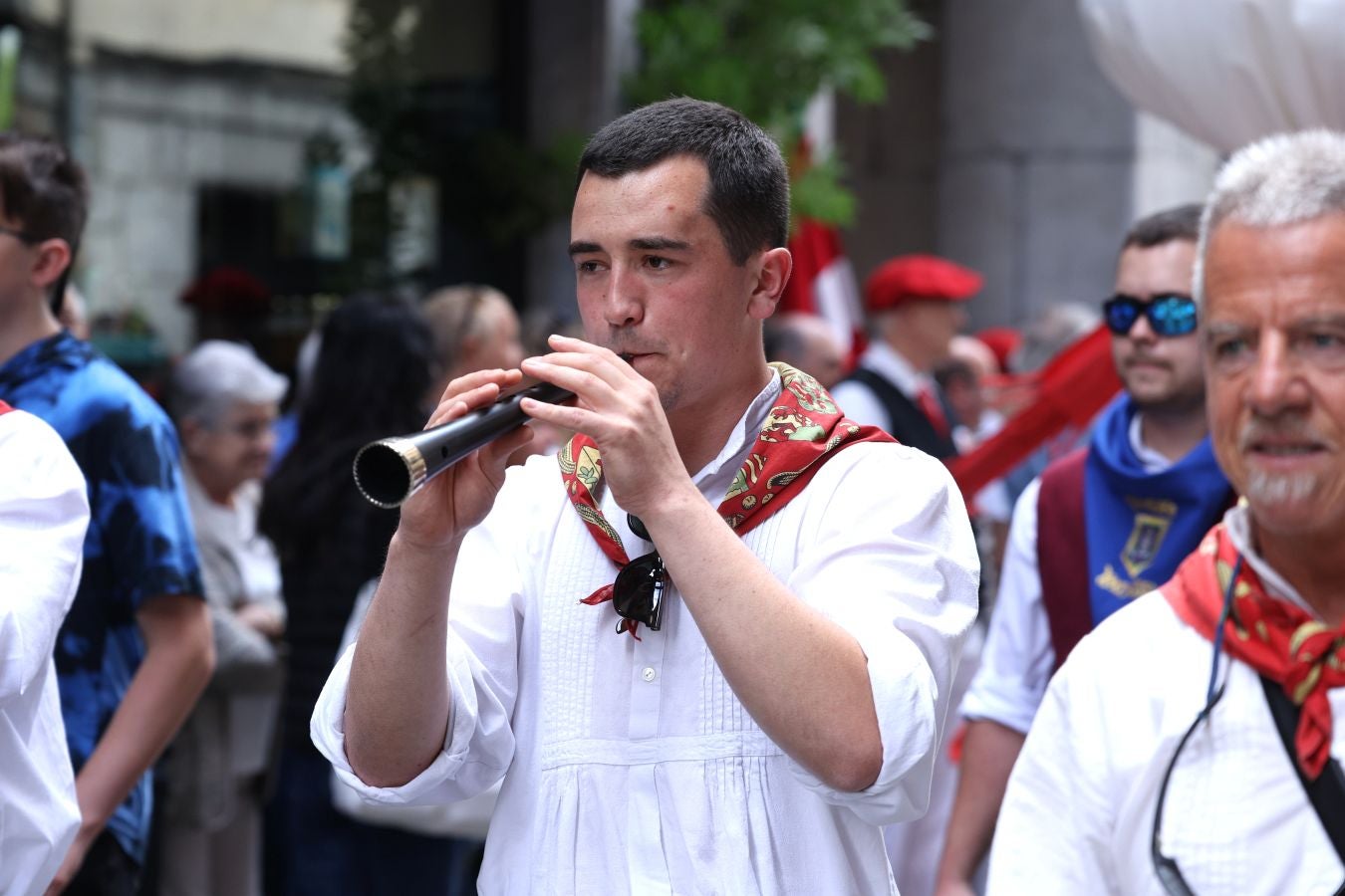 San Juan llega bajo el sol