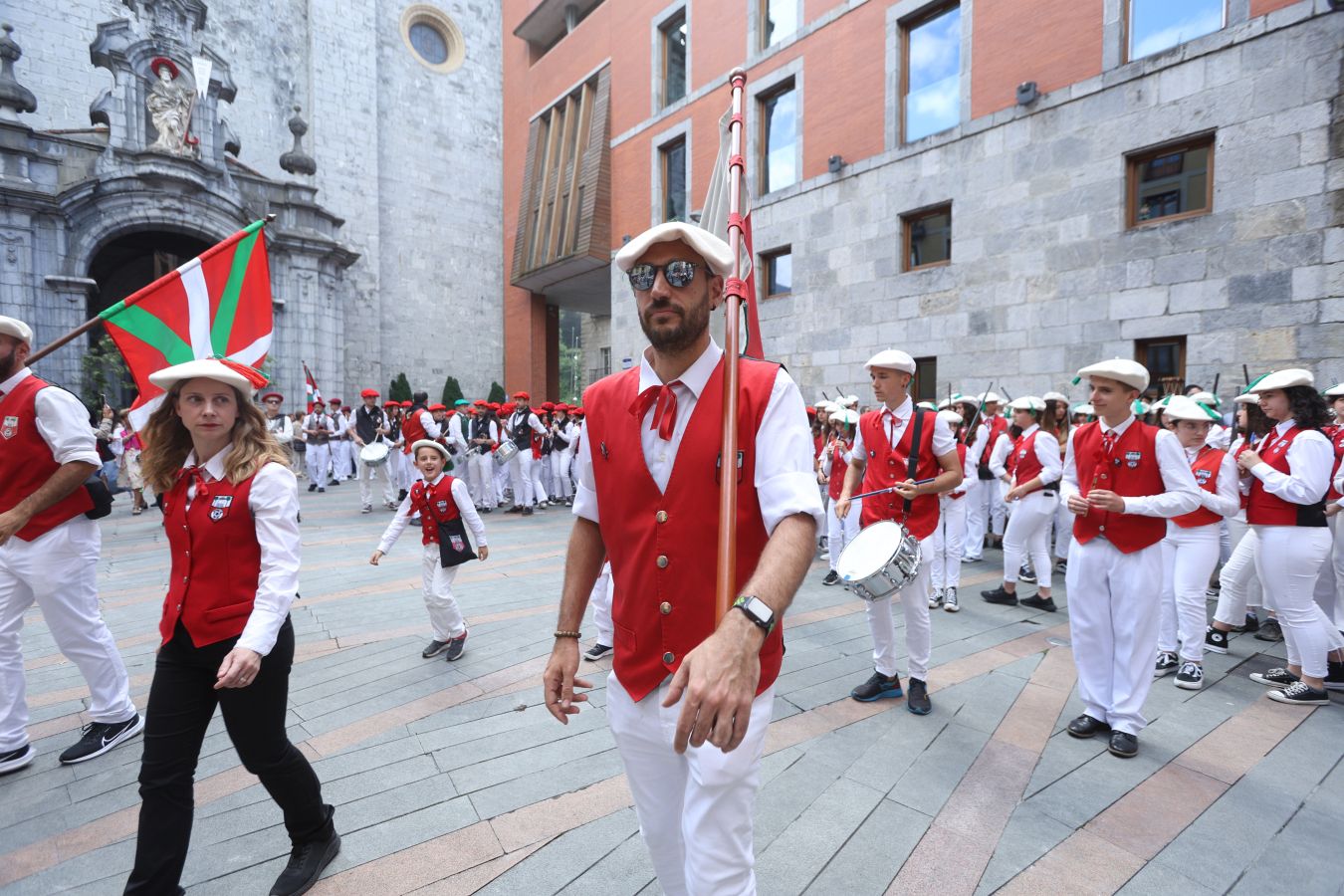 San Juan llega bajo el sol