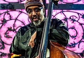 El contrabajista William Parker, premio Donostiako Jazzaldia.