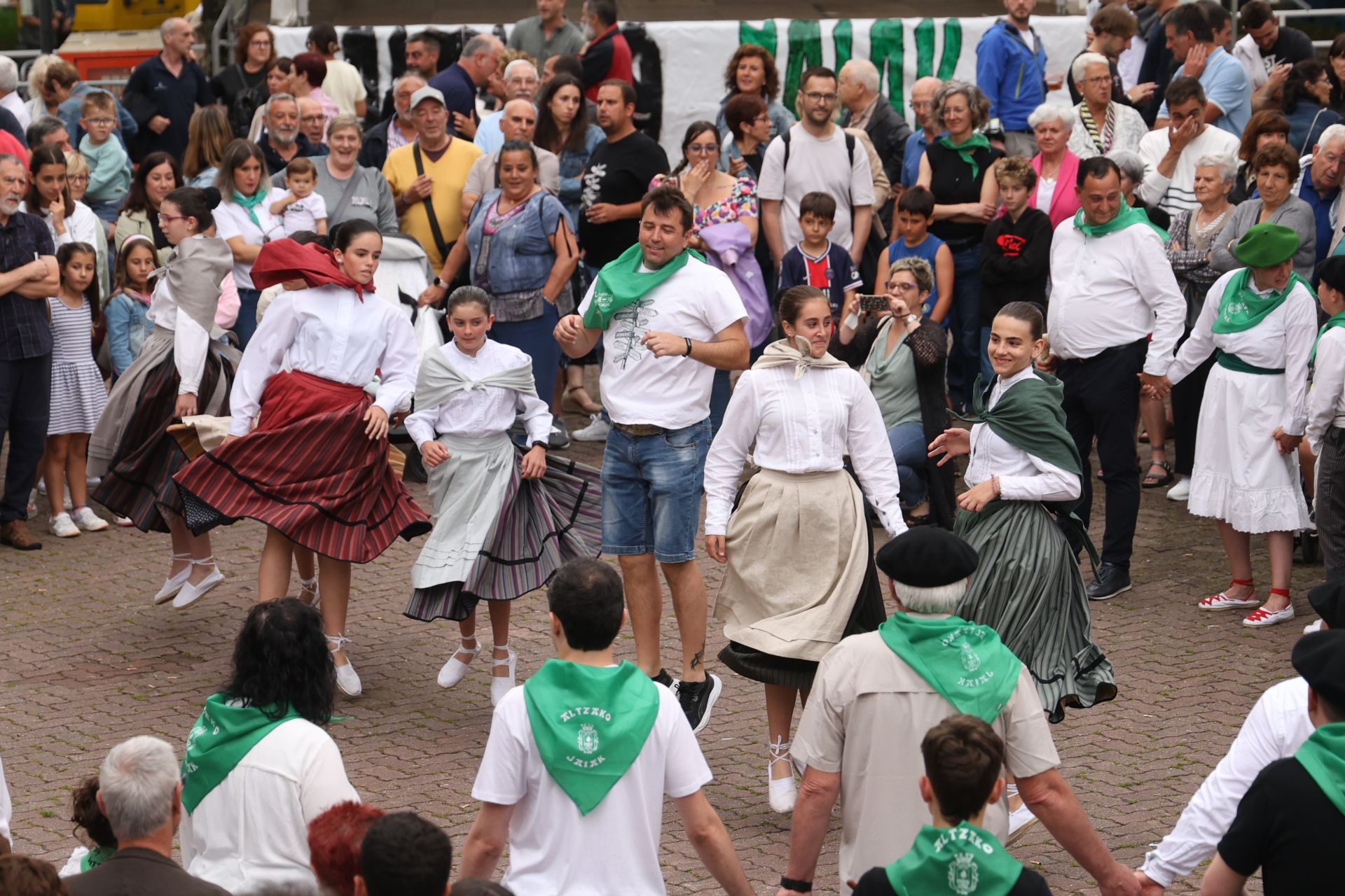 Arrancan las fiestas de Alza