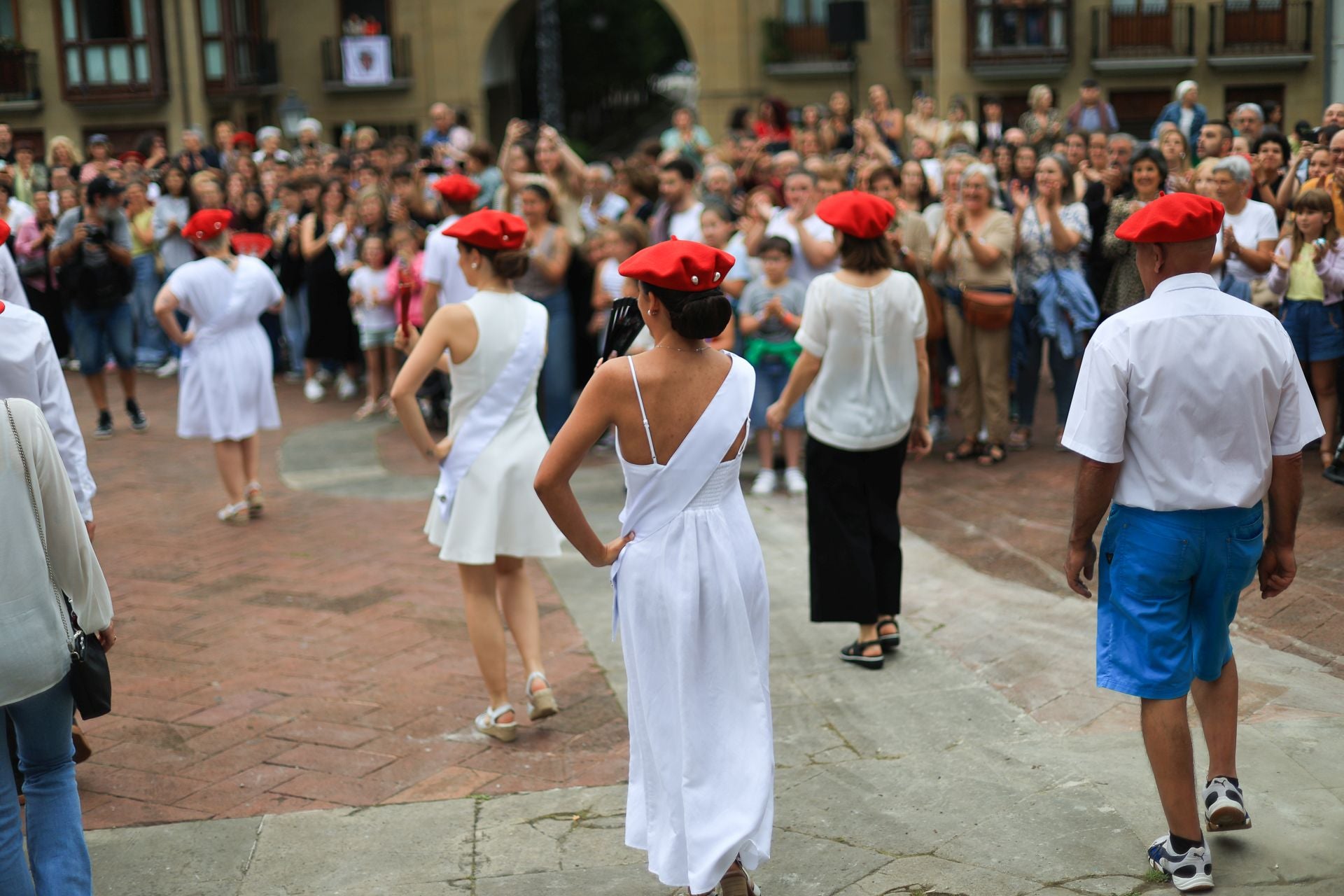 «Mostremos cómo convergen tradición, igualdad y celebración