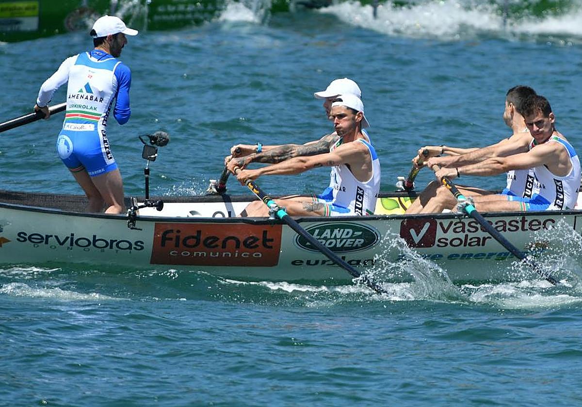 Donostiarra toma velocidad en la txanpa inicial del Campeonato de Gipuzkoa de Hondarribia