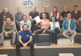 Algunos trabajadores de IZFE.