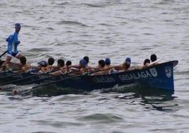 La trainera de Zarautz Gesalaga Okelan ha logrado dos segundos puestos en las regatas del fin de semana.