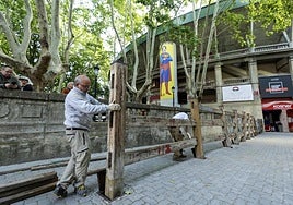 El trazado del encierro comenzó a montarse hace unos días para llegar a tiempo al primer encierro, este domingo.