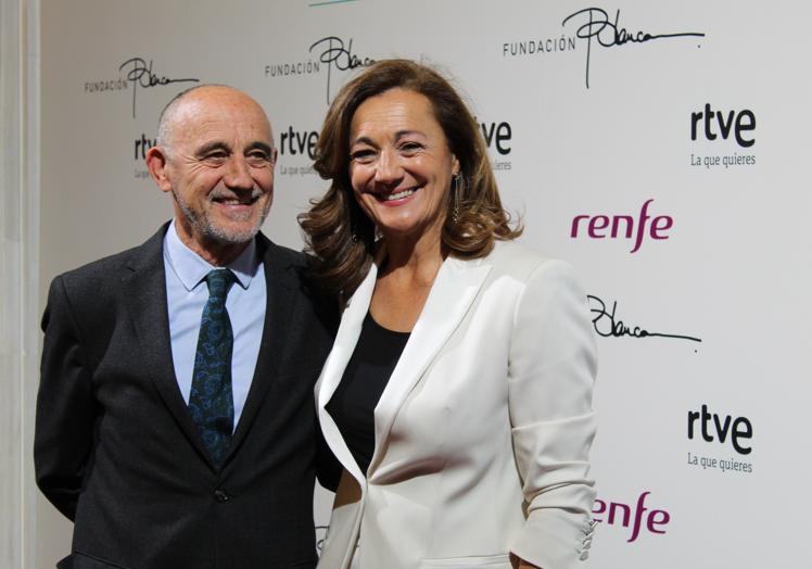 Lola y Juan Manuel Fernández Ochoa, en una presentación de la Fundación Blanca.