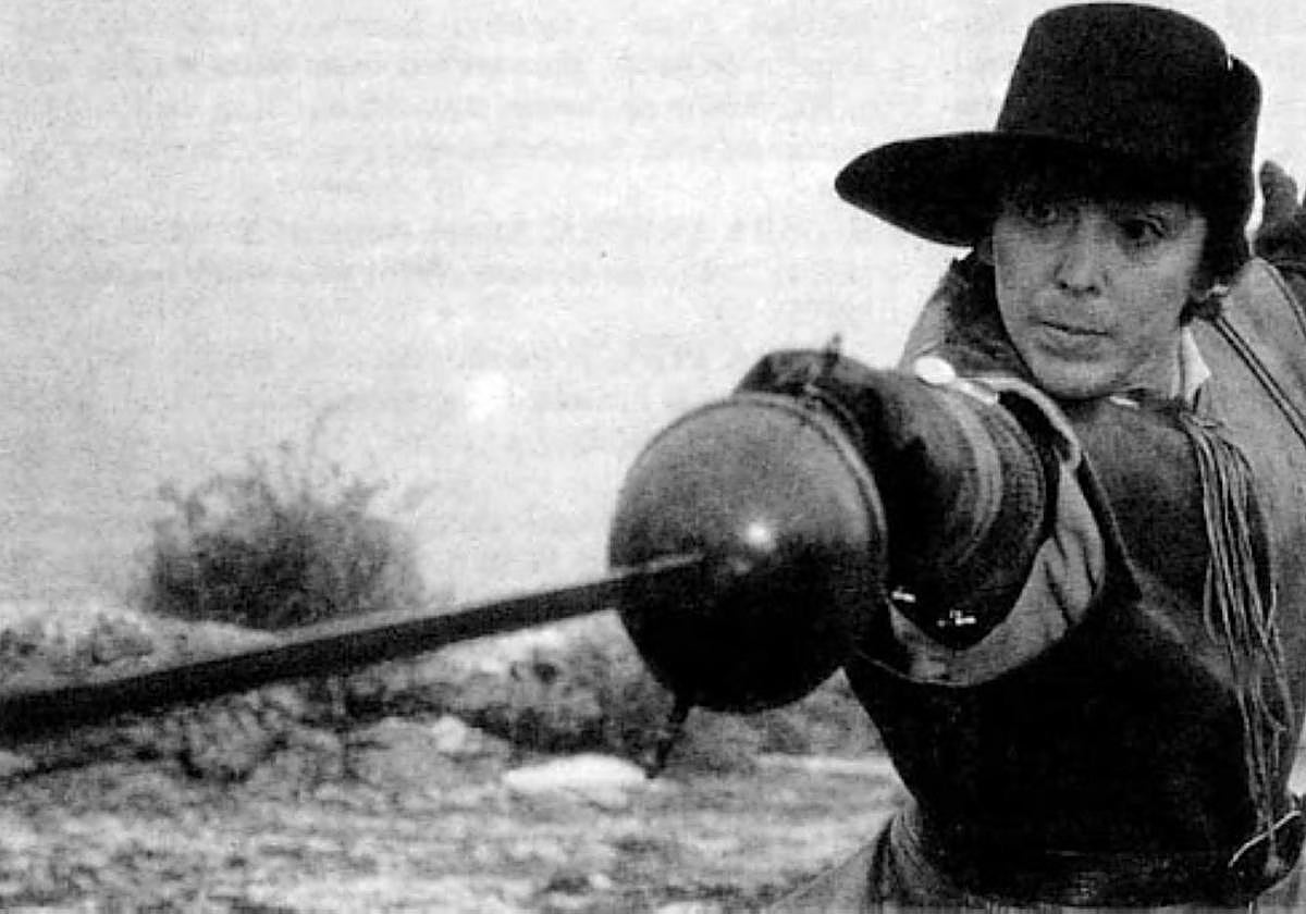 La actriz Esperanza Roy en un fotograma de la película 'La monja alférez'.