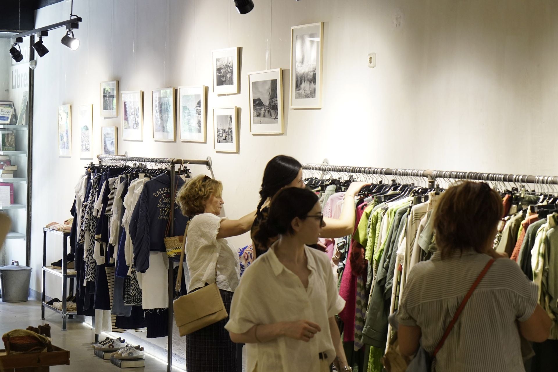 Metropolis. El local de Donostia se dedica a la moda y al arte.