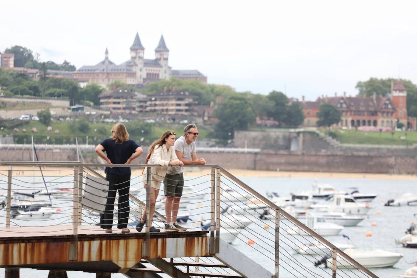 Las nubes y el calor protagonizan la jornada de hoy en Donostia