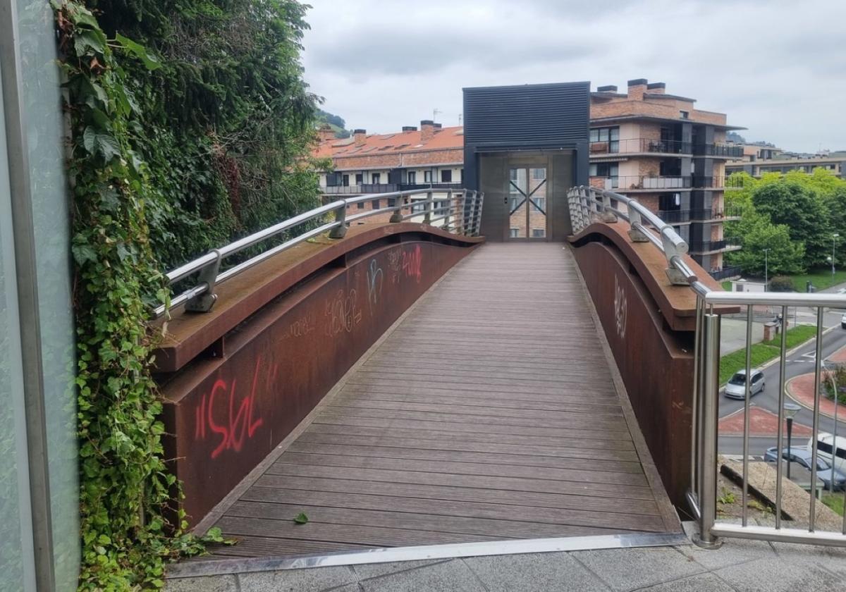 El ascensor de Eteneta sufrirá cortes puntuales estos días.